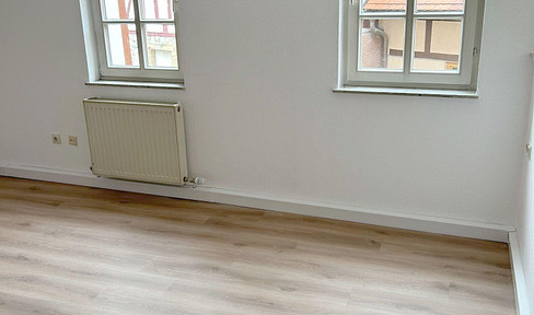Helle 2,5  Zi-Whg in einem schönen Fachwerkhaus mit neuer EBK und AA (optional)  in Bad Wimpfen