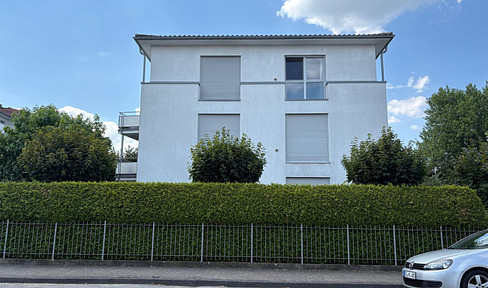 Modern 4-room penthouse apartment with a large rooftop terrace and 2 underground parking spaces.