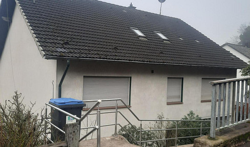 bezugsfertige 3 Zimmer-Wohnung mit Balkon im schönen Volmetal