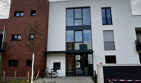 Neubau-Erstbezug: 4 Zimmer mit 180 m² Privatgarten