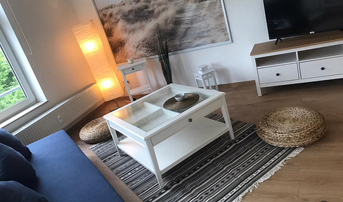 Möbliertes, helles & ruhiges Apartment - Balkon & Top-Anbindung zwischen Adlershof und Fh. BER