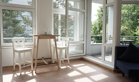 Quiet, bright, and furnished apartment with a balcony, offering excellent transport links between Adlershof and BER airport.