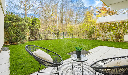 Ready-to-move-in garden apartment in Munich-Bogenhausen | Newly renovated | Well-maintained residential complex.