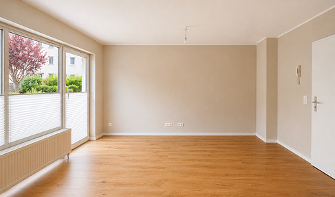 Modern 2-room apartment with fitted kitchen and terrace, located in the heart of Weinböhla.