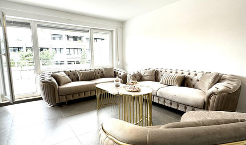 Move in and feel right at home – stylish 2-room apartment with a dream terrace and a parking space in an underground garage.
