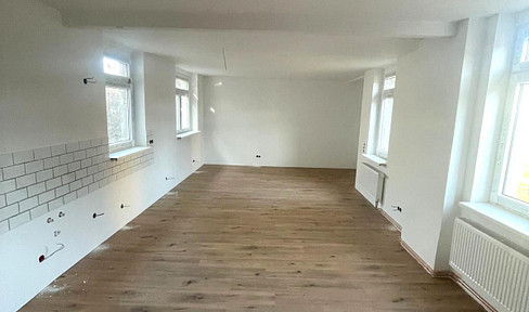 Newly renovated apartment in Apolda – Available for immediate occupancy.