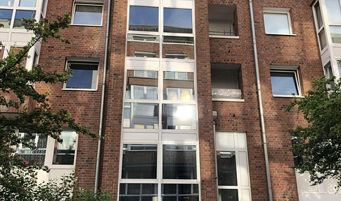 Top gelegene, 1-Zimmer Eigentumswohnung mit Westbalkon und Tiefgaragenstellplatz