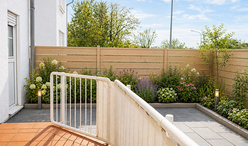 Attractive 3-room apartment with a large terrace.