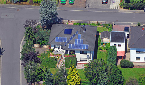 Detached house in the Hüttenberg district, for sale by offer / bidding process.