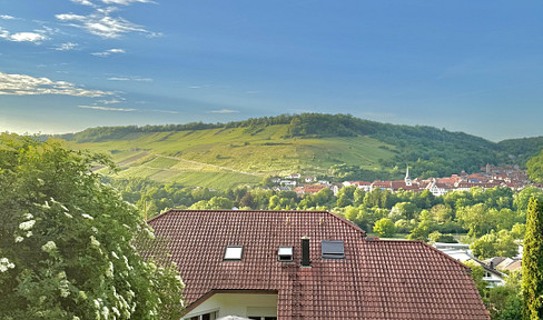 Attractive single-family home with a large garden, stunning views, and a double garage.