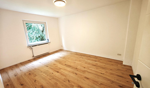 Available 2-room apartment with balcony | Newly renovated | 39 m² | Ground floor | Garden view | Offered by a private individual.