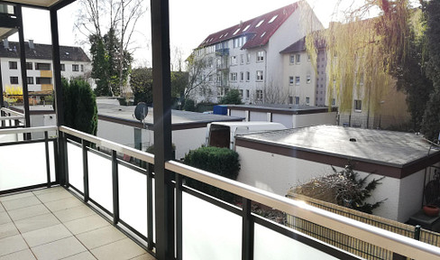 3-room apartment with balcony and parking space in Erkrath-Hochdahl, offered privately.