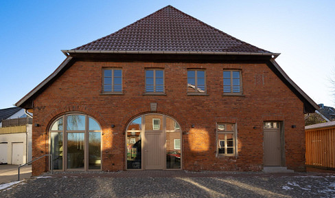 Exklusive 5,5 Zimmer Wohnung in historischem Gebäude in Eutin