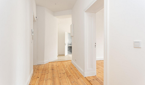 Double depreciation (4.55%) - No commission - Rental apartment in Steglitz - Perfect for investors.