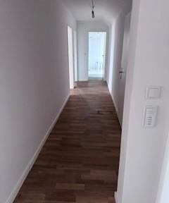 Charmante 2 Zimmer-Dachgeschosswohnung in Mannheim-Friedrichsfeld -frisch renoviert