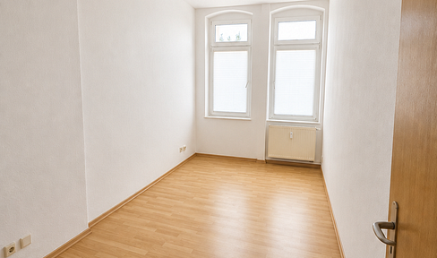 Helle 2-Zimmer-Altbauwohnung mit Einbauküche