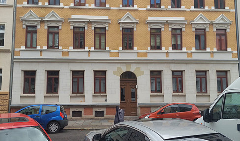 1.5-room apartment with fitted kitchen for students or commuters, centrally located in Leipzig Gohlis.