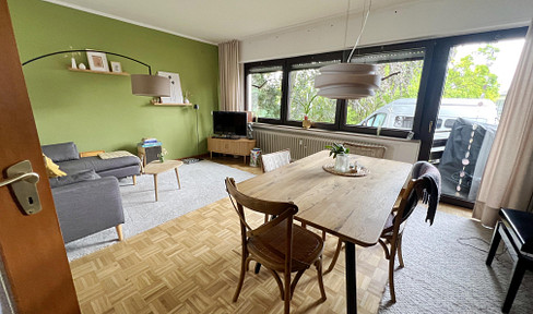 Zündorf: 4,5-Zimmer-Maisonette-Wohnung mit Balkon und EBK