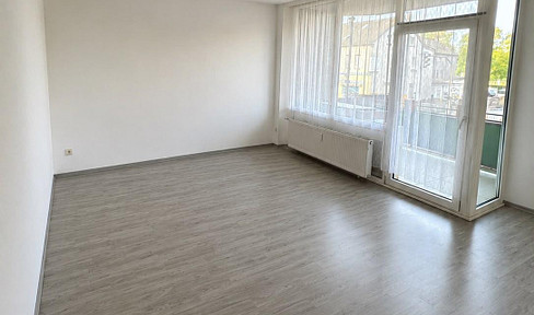 2,5 Zimmer Wohnung mit Balkon