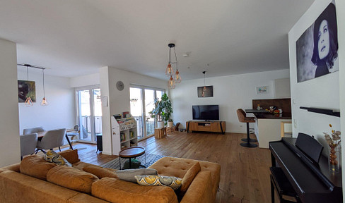Modern und großzügig:  Helle 4 Zimmer im Herzen Friedrichsdorfs