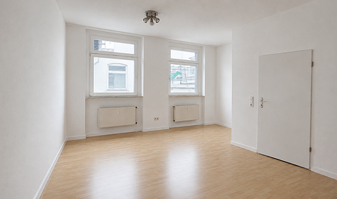 Frisch renovierte Singlewohnung mit großzügigem Wohnraum und separater Küche in Wuppertal