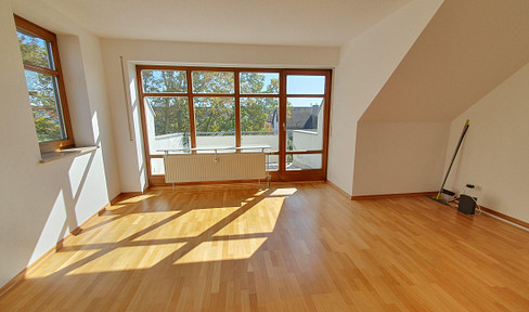 Helle 2 1/2 - Zimmer-Wohnung in Landshut-West, bezugsfrei