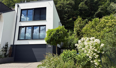 Architektenhaus mit Rheinblick – Neubau 2020 in Brohl-Lützing