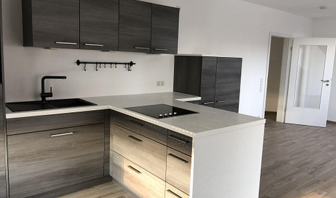 High-quality apartment in the attic, located in a central area of Gaimersheim.