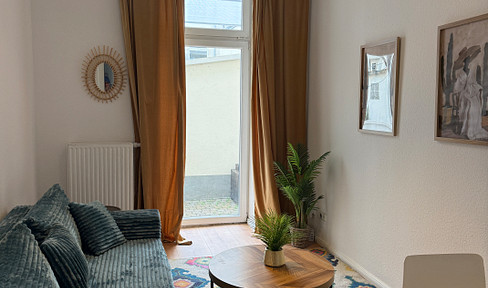 Nähe St. Josef Klinikum. Möblierte Wohnung mit Terrasse verfügbar...