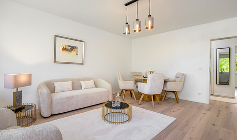 First occupancy after renovation | Stylish 3-room apartment with a balcony on the top floor, located in Hamburg-Sasel.