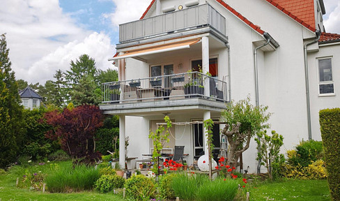 Spacious 2.5-room apartment for sale in Berlin Rudow, available without any agency fees, sold directly by the owner.
