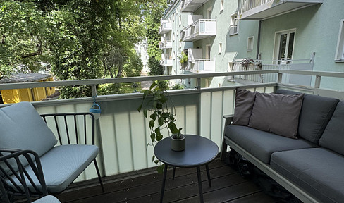 Bezugsfreie 2-Zimmer-Wohnung in Prenzlauer Berg mit EBK & Balkon