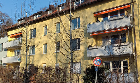 Apartment with bathroom and kitchen in Ramersdorf, Munich.