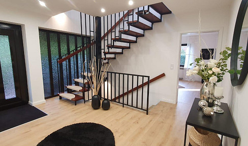 Newly renovated semi-detached house with a lovely garden, located in Rühme.