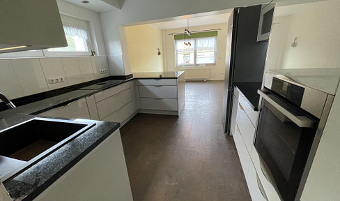 Wohlfühl Wohnung (5-Zi,155qm) zentral und ruhig gelegen