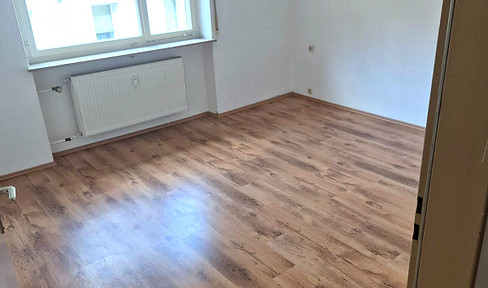 Top 2-room apartment in the heart of the beautiful town of Schnaittach! ***No agency fees!***