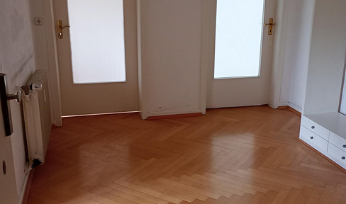großzügige 4-Zimmer-Wohnung in Deutz