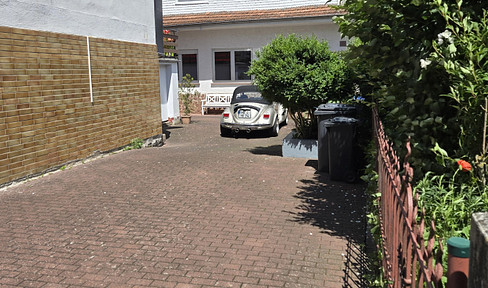 Neu renoviertes Wohnhaus in Kirchhain- Innenstadt Zentral !