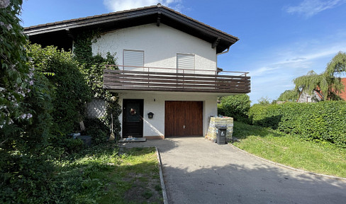 Detached house in Irsee with a large garden.