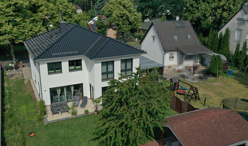 Luxus-Einfamilienhaus in Falkensee | zusätzliches Bauland | provisionsfrei |direkt vom Eigentümer