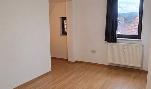 Beautiful 3-room apartment with garage in Breitenberg.