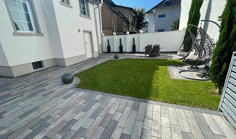 Prime Investment in Frankfurt – Fully Renovated Home with Stable Income