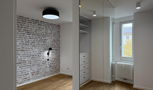 4-Zimmer SmartHome (Vollklimatisiert) - Kernsanierte Altbau-Wohnung mit Luxus Innenausstattung