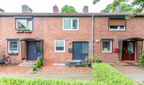 Completely renovated terraced house | Solar panel system | Heat pump.