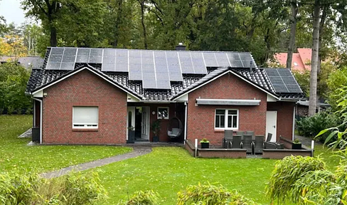 Freistehendes Einfamilienhaus mit Doppelgarage in begehrter Lage von Gifhorn‑Winkel