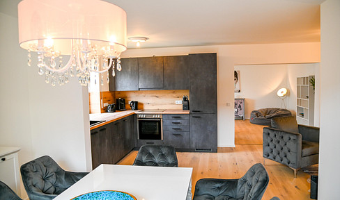 4-room apartment with a hobby room, located in a small building with 5 apartments.
