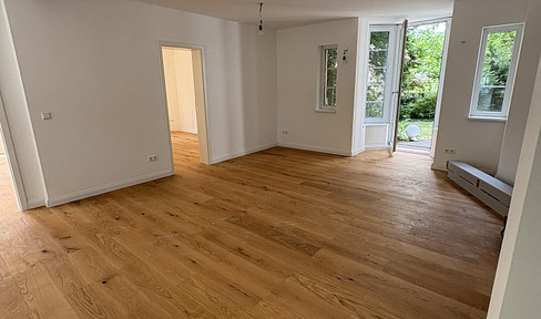 Provisionsfrei: Sanierte 3-Zimmer-Erdgeschosswohnung mit Terasse und Gartenanteil