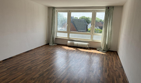Office space in Oststeinbek - centrally located - includes a kitchen - shower room - parking space.