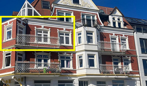 schöne 4 Zimmer Altbau-Wohnung mit Blick über die Förde