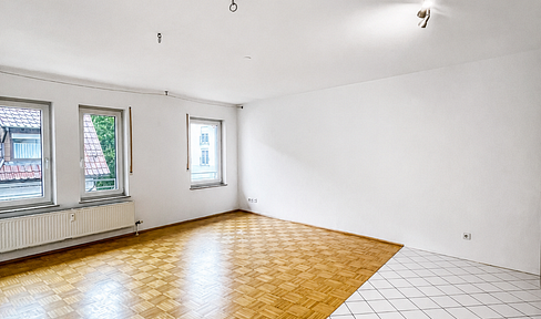 Renovierte, schöne 2-Zimmer Wohnung in zentraler, ruhiger Lage
